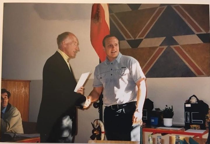 Michael får sit eksamensbevis, 2001