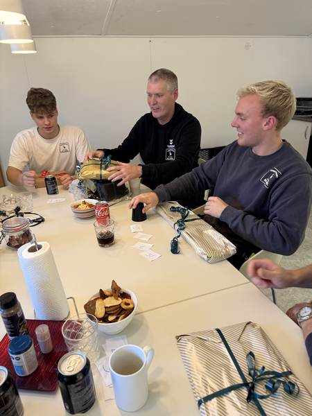 Et ungt firma med højt humør