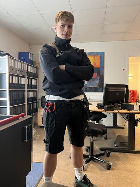 Et ungt firma med højt humør